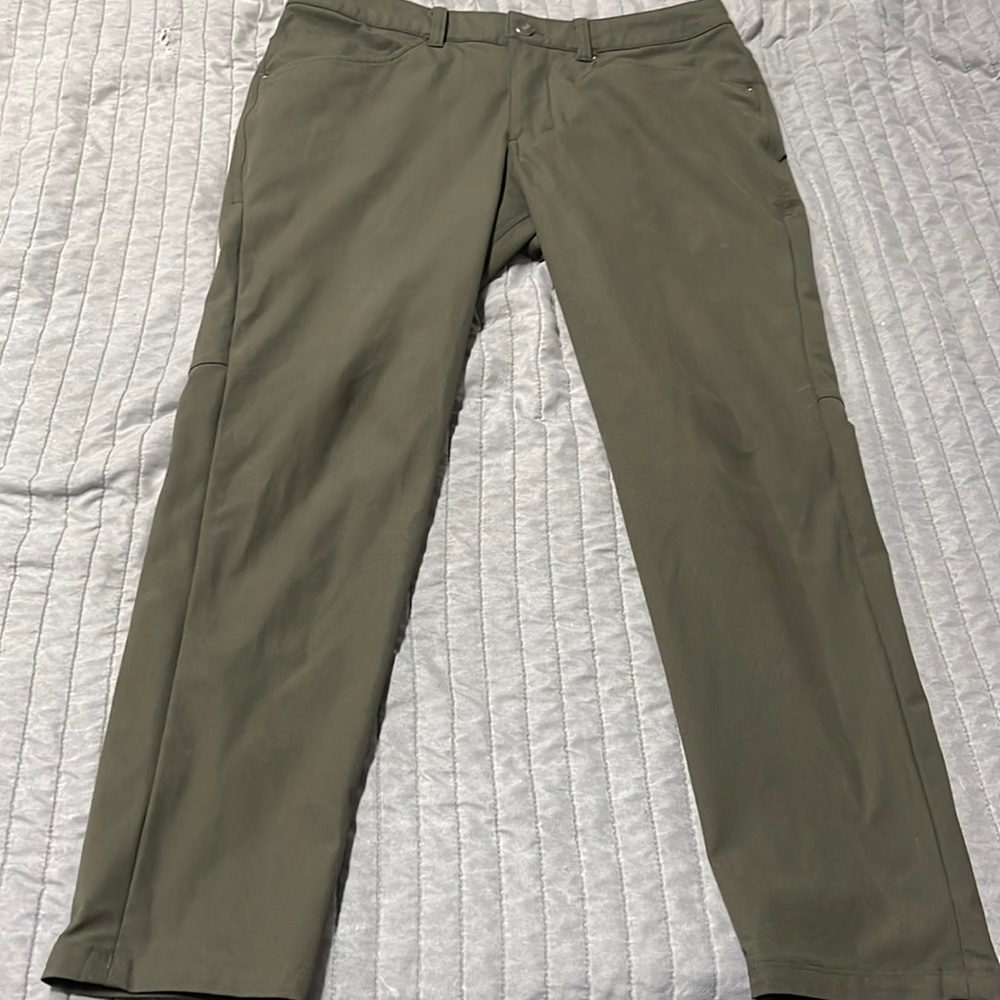 Lululemon abc slim pants Olive